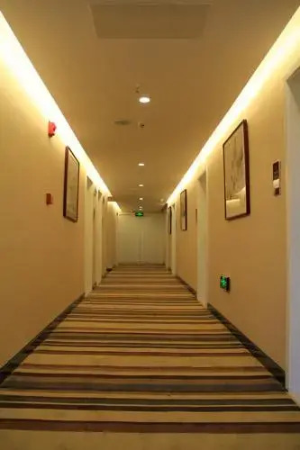 Elan Hotel Jishou Railway Station