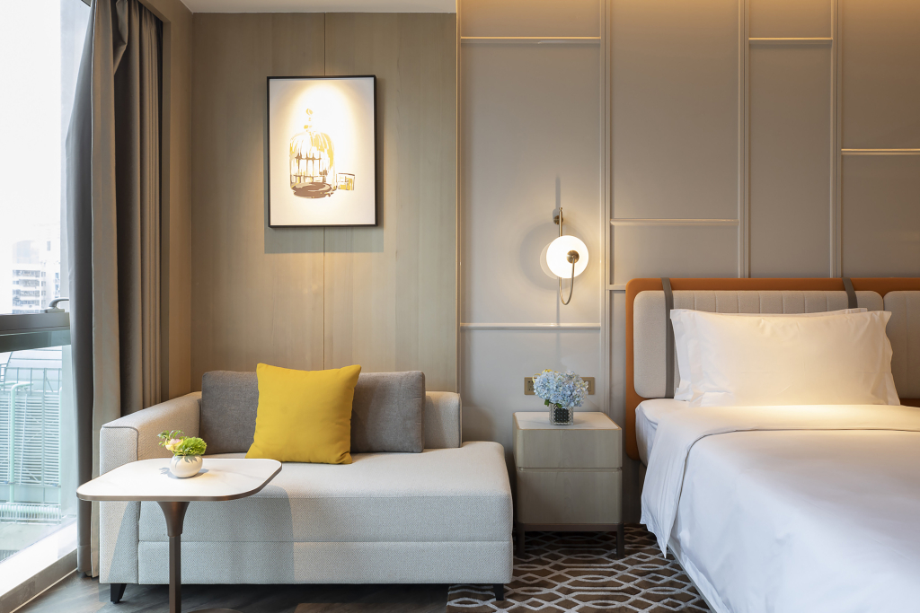 voco Chongqing Chaotianmen by IHG