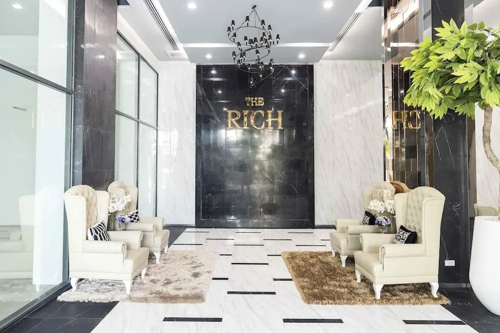 The Rich Condo By Favstay