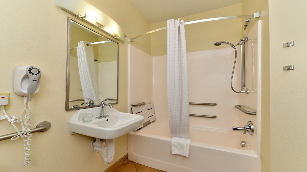 Candlewood Suites Athens by IHG