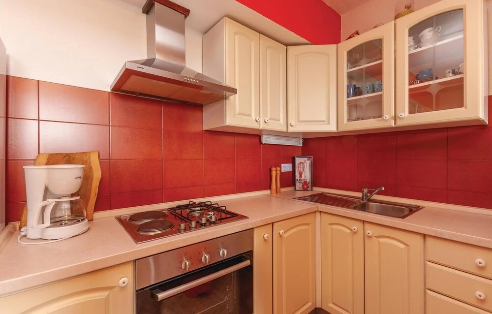 Awesome Home In Kanica
