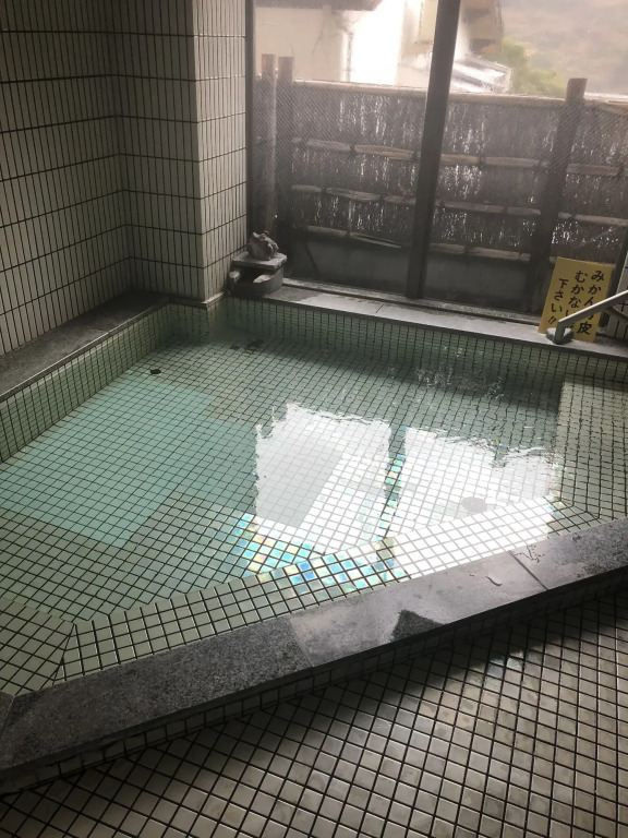Yugawara Onsen Apolosou