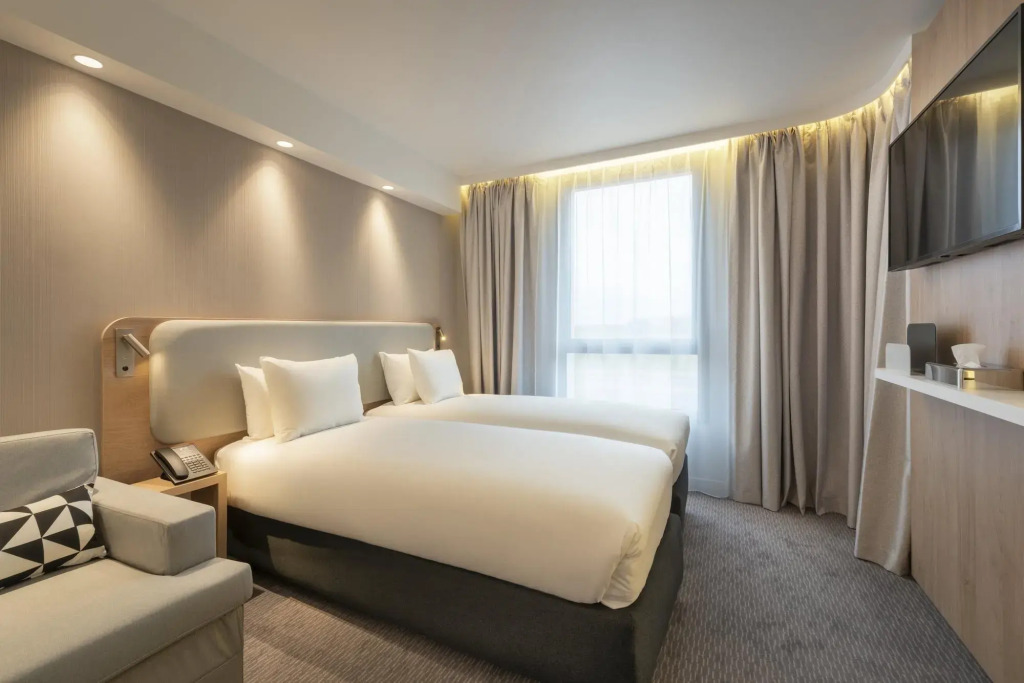 Holiday Inn Express Marne La Vallee Val D Europe by IHG