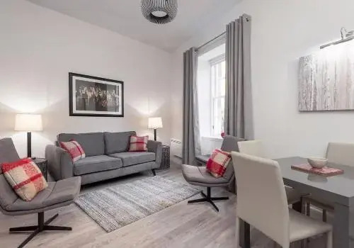 Castle Suite 2 Old Town