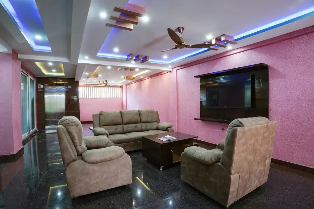 FabHotel A White Pearl Suites - Nr Bangalore Airport
