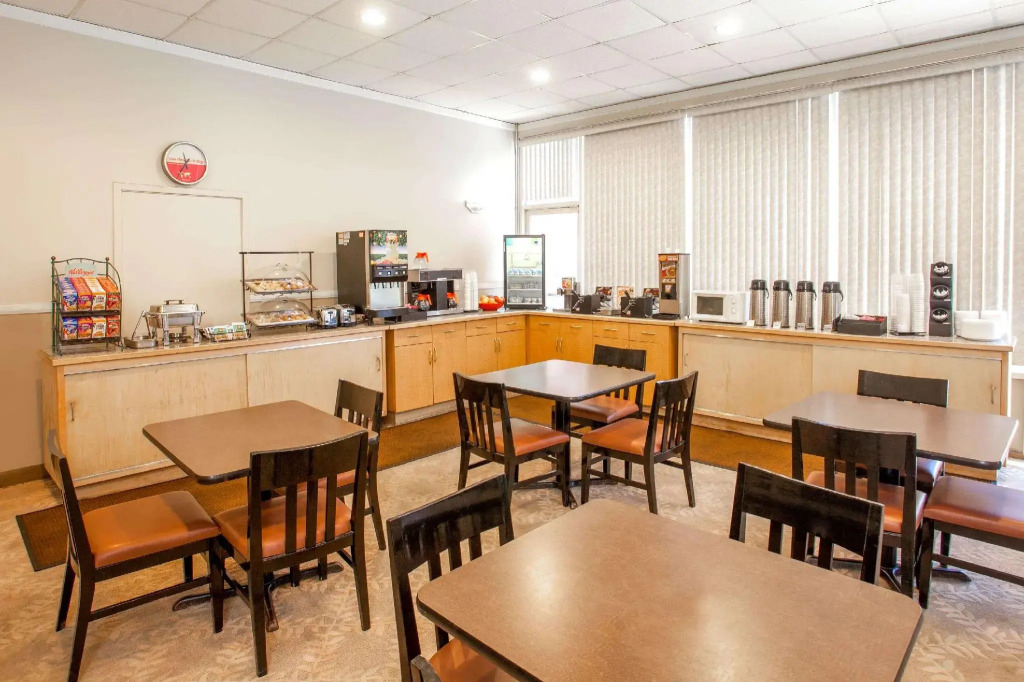 Holiday Inn Express & Suites Chatsworth by IHG