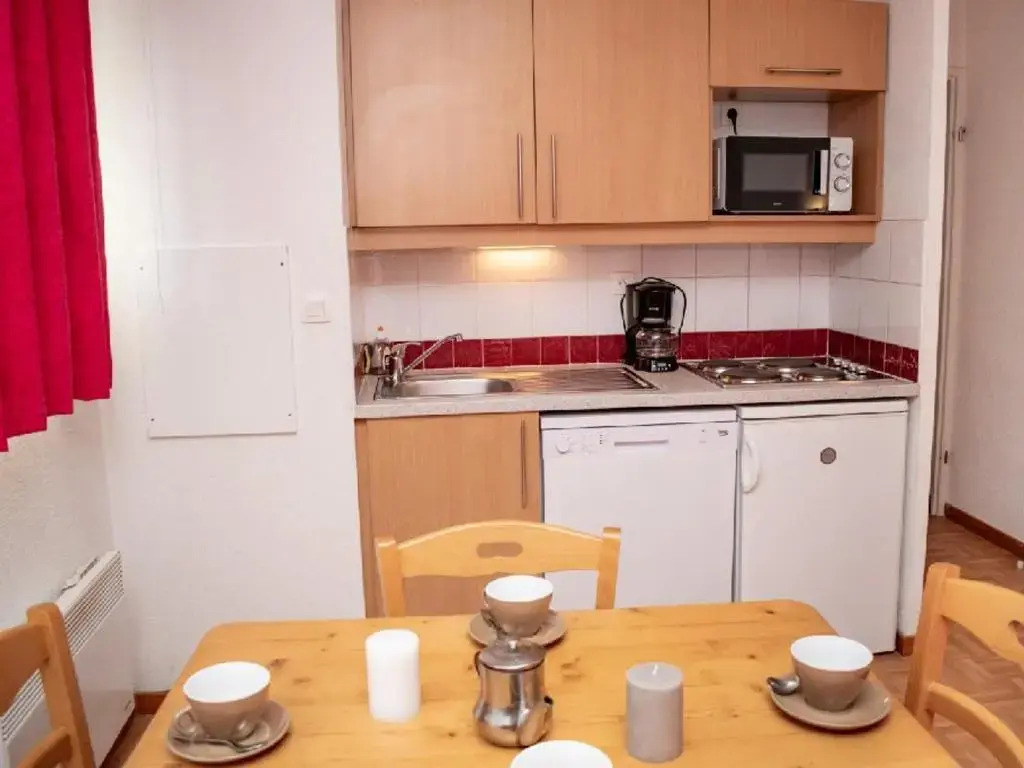 Studio Puy-Saint-Vincent, 1 pièce, 2 personnes - FR-1-504-341