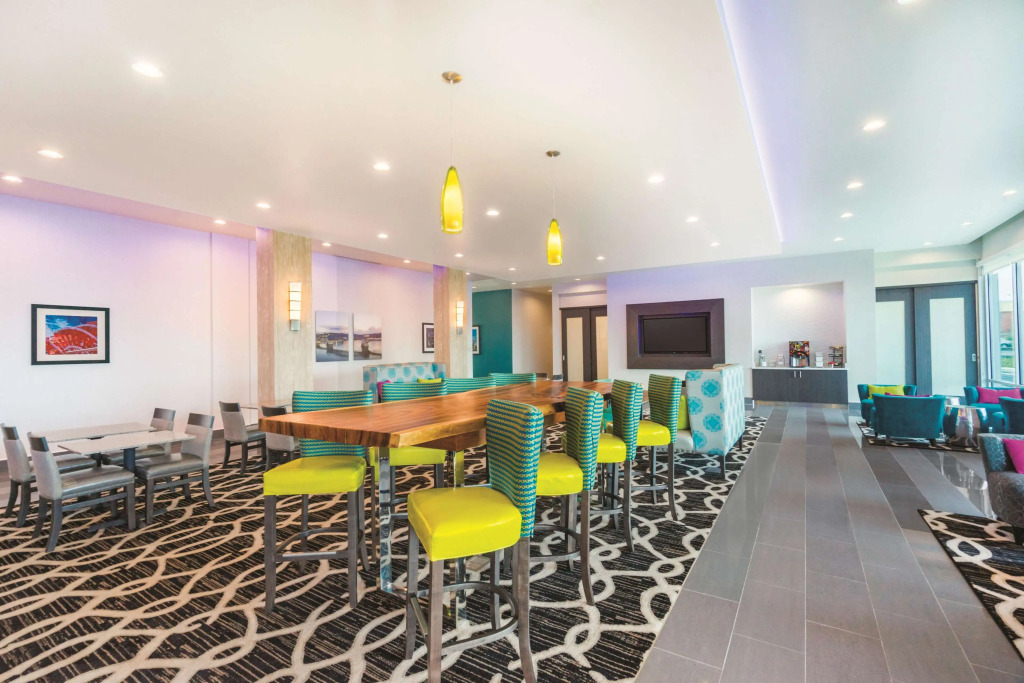 La Quinta Inn & Suites by Wyndham Cleveland near Lee Univ