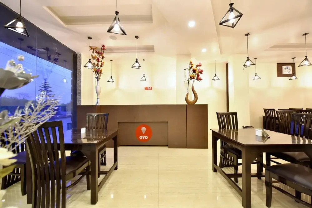 OYO 12770 Hotel Mirage Residency