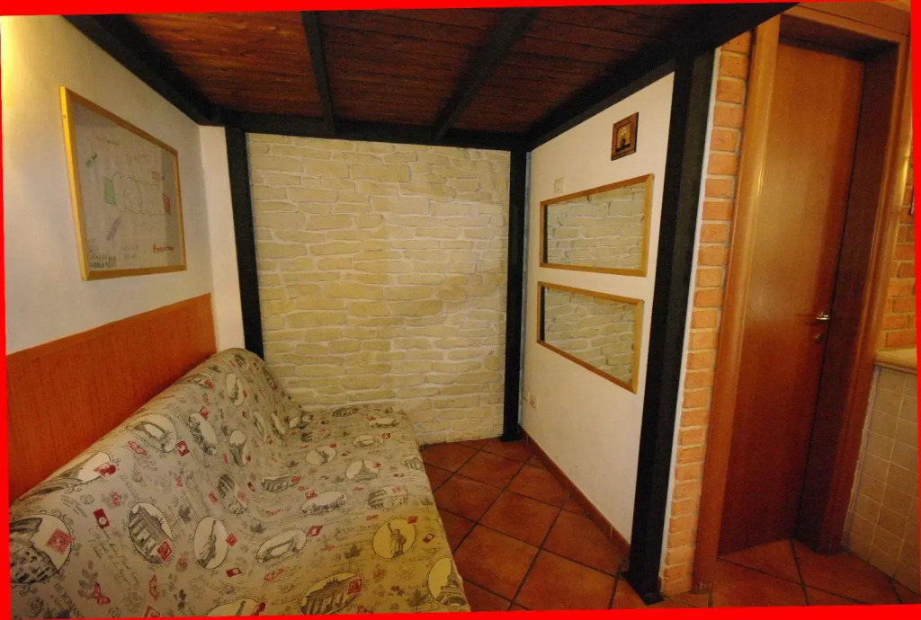 Aabacus Roman Pyramid House