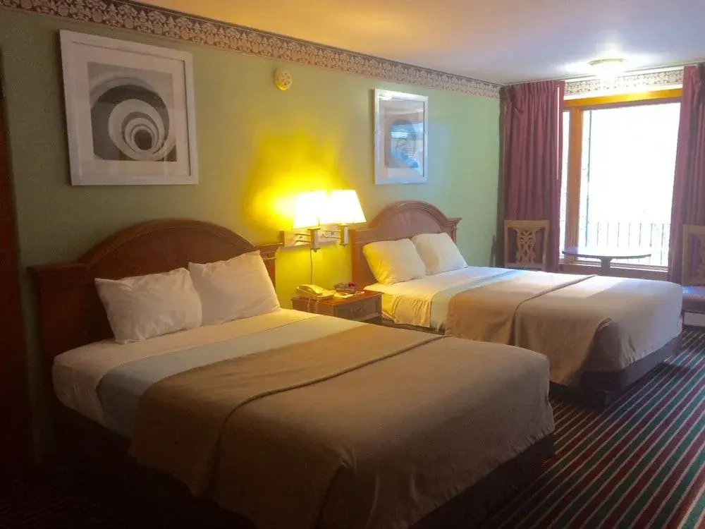 Mahoning Inn