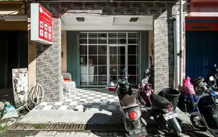RedDoorz near Taman Bekapai 3 Balikpapan