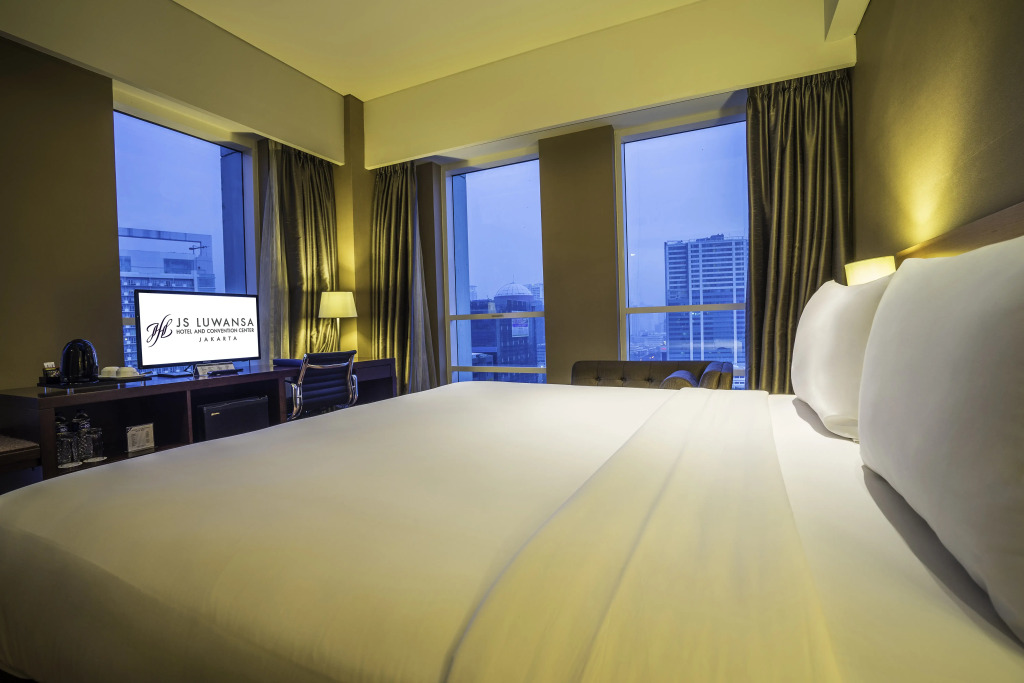 JS Luwansa Hotel & Convention Center