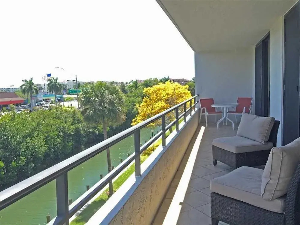 Siesta Chillin Anchorage 305 - Two Bedroom Condo
