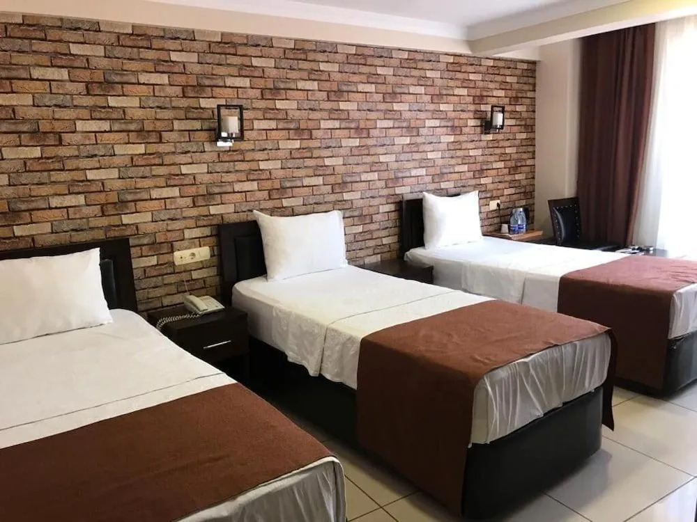 Selis Hotel