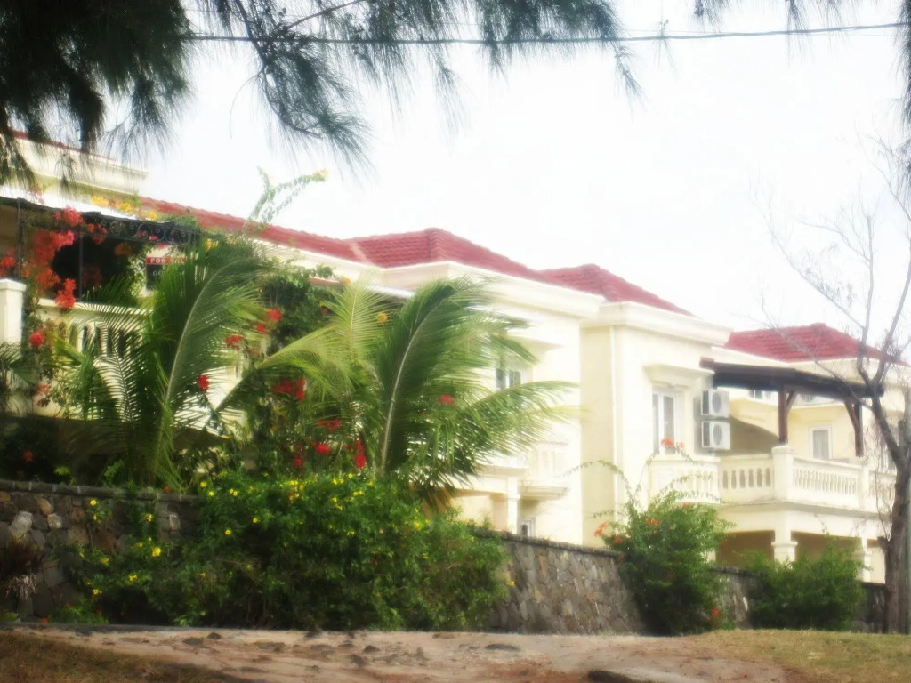 Golden Rod villa