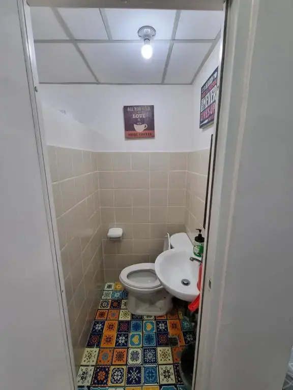 4 pax Tagaytay Prime Staycation WIFI NETFLIX and light cooking FREE VIEWDECK