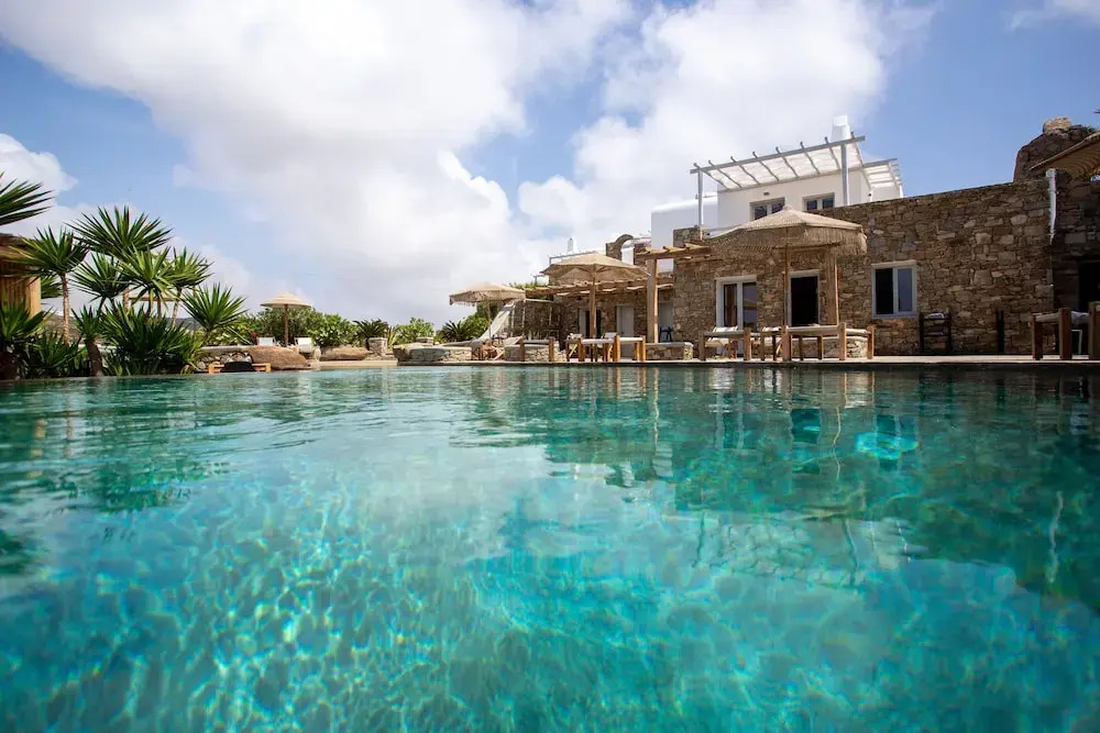 Nur Mykonian Suites