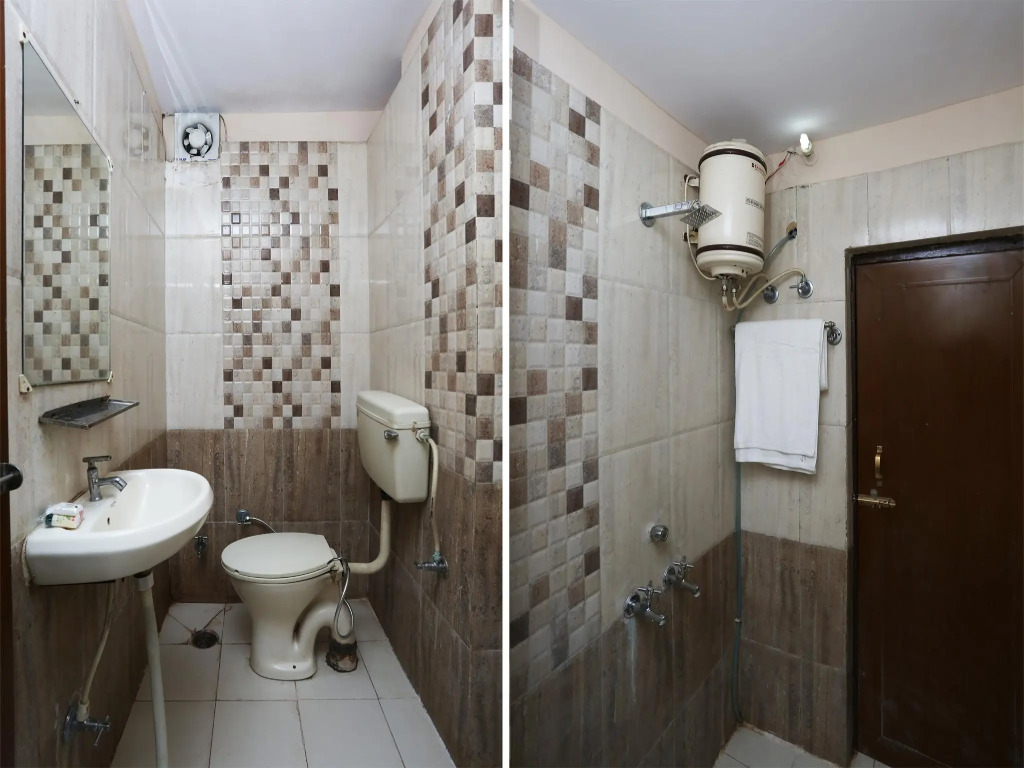 OYO 22078 Hotel Grand