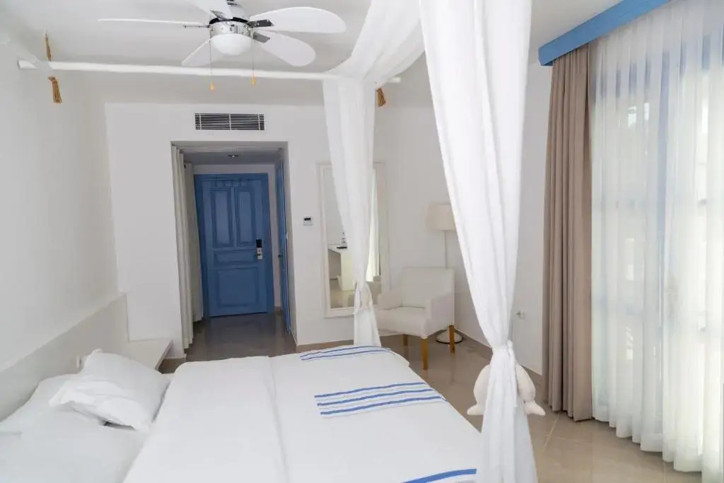 Port Alacati Hotel