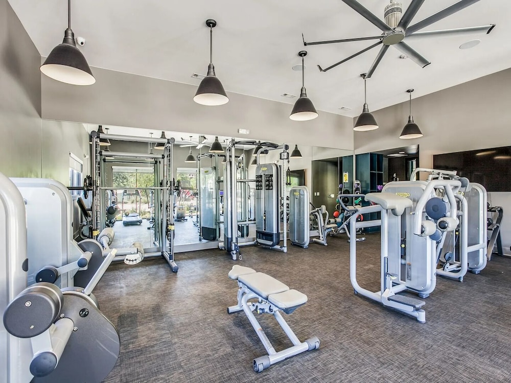 Landing Furnished Apartments - West Dallas