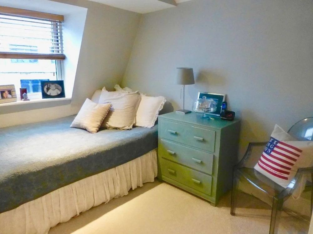 2 Bedroom Apartment in Brighton With sea View Sleeps 3