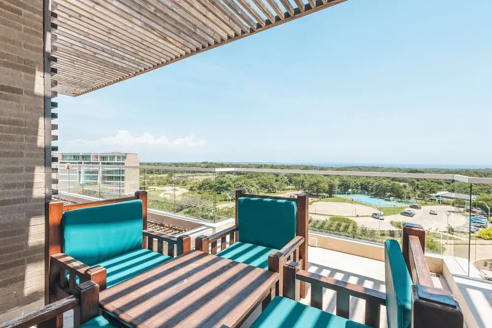 Oceanview 3BR Condo w spa gym