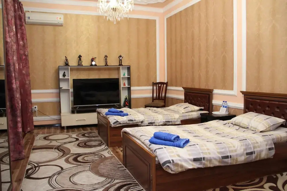 Chinara Guest House