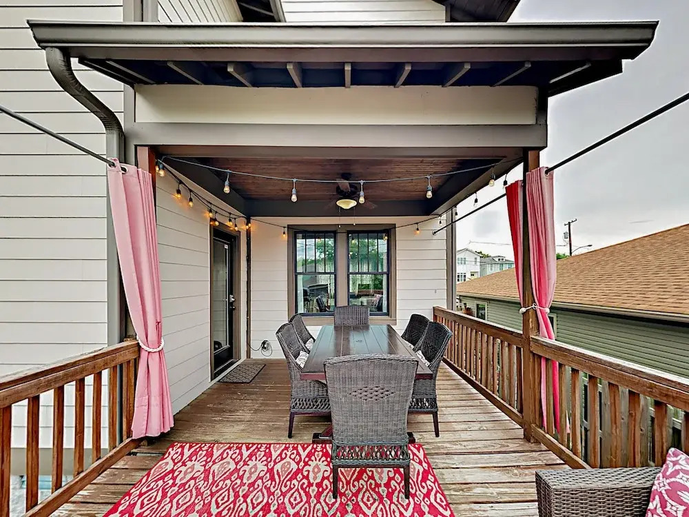Stunning and Modern in 12South by RedAwning