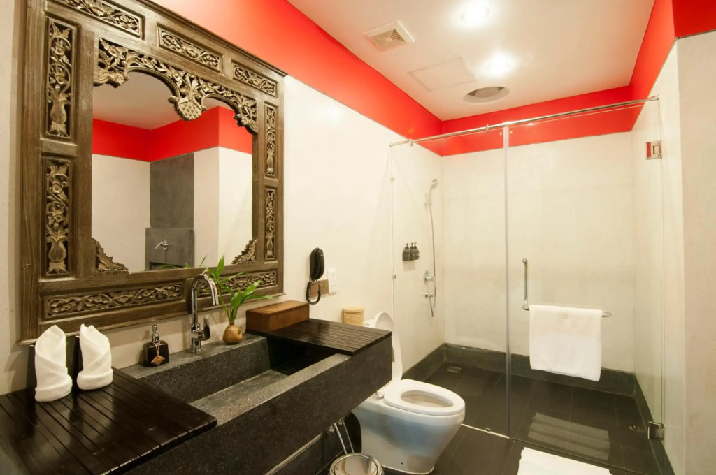 La Rose Suites