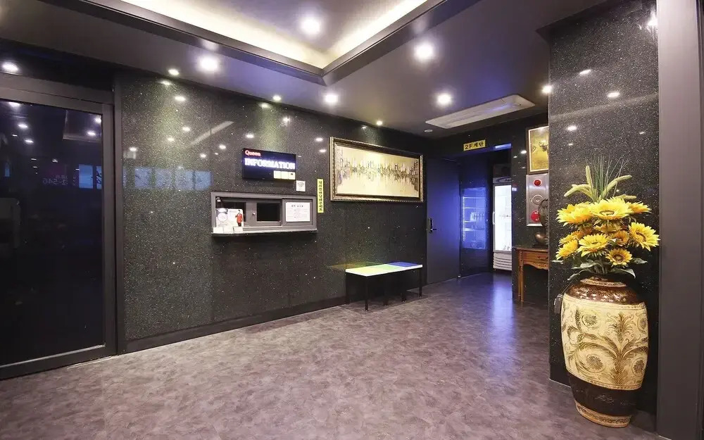 Pohang Youngil Univ Hotel Queens