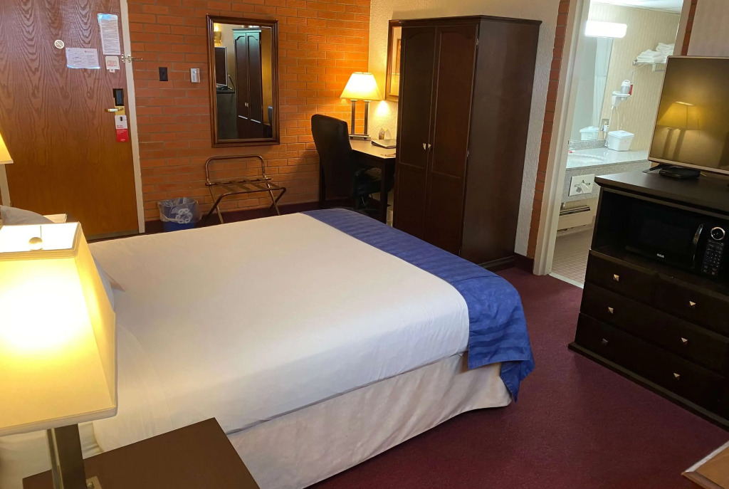 Ramada by Wyndham Lethbridge
