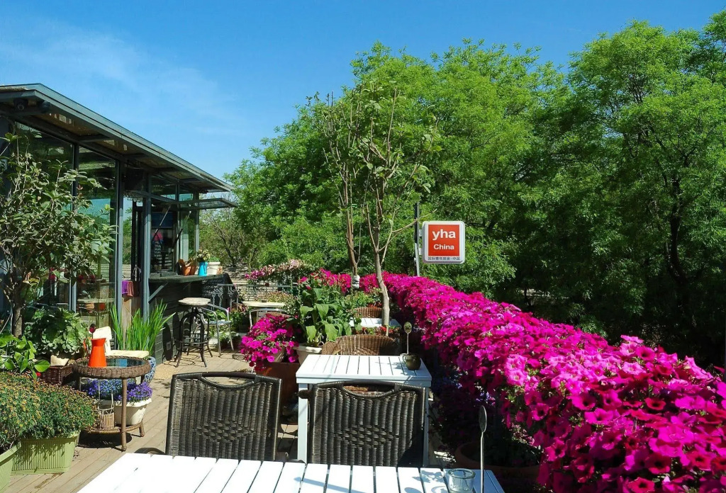 Peking Garden Youth Hostel-Houhai&Nanluoguxiang&Drum tower-Cafe&Bar&Movie night&Social area&Rooftop