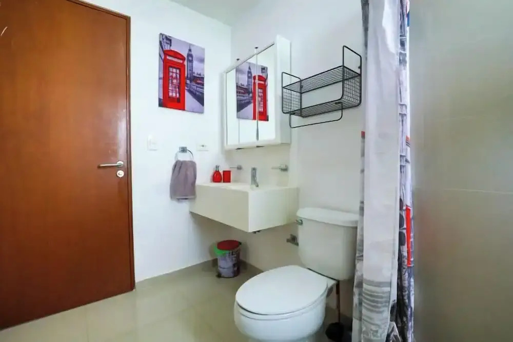 Spacious Condo with Gym & Pool Cancun
