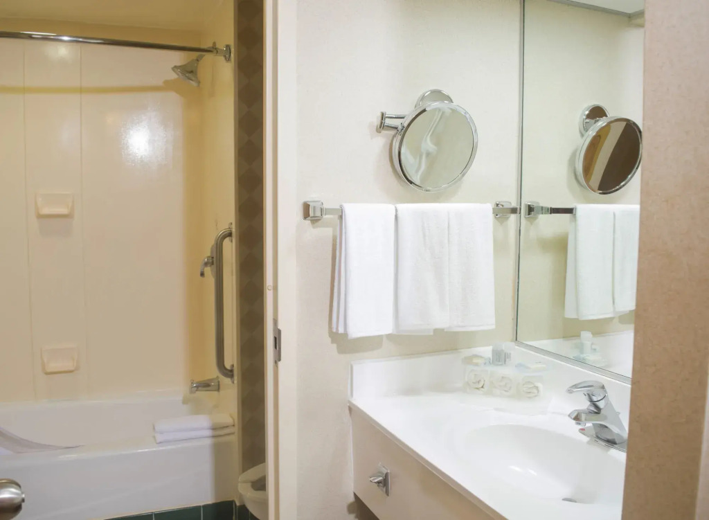 Holiday Inn Express Monterrey Galerias-San Jeronimo by IHG