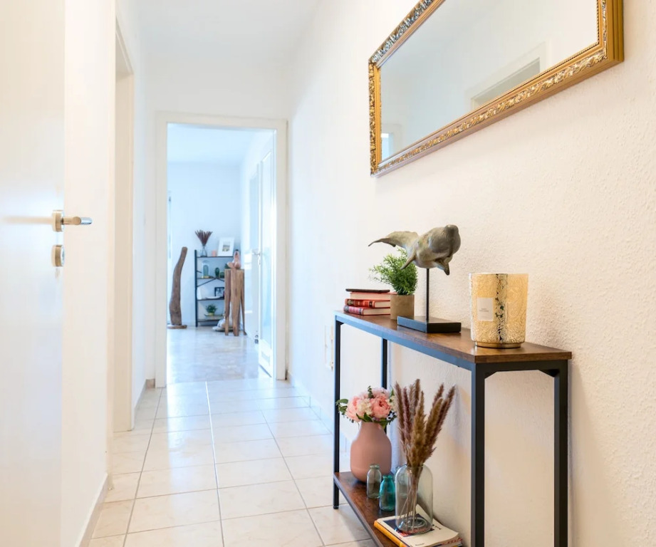 2OG Links- 70m2 2-Zimmer Wohnung