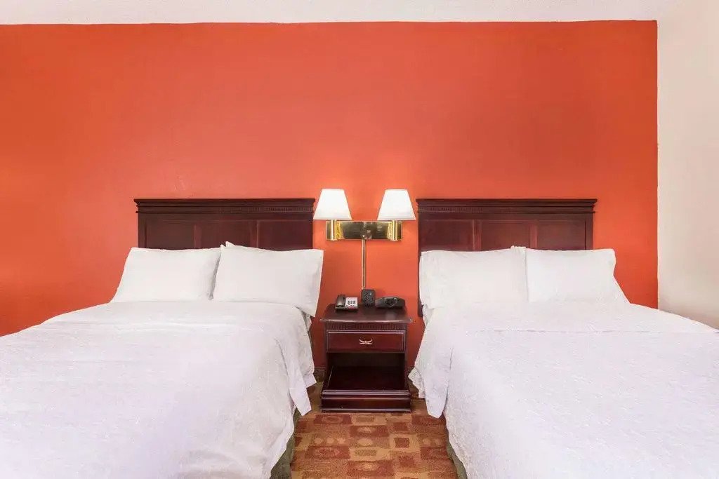 Rome Inn & Suites