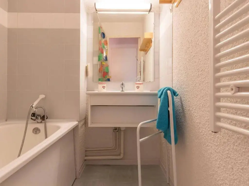 Appartement Montgenèvre, 2 pièces, 6 personnes - FR-1-330D-32