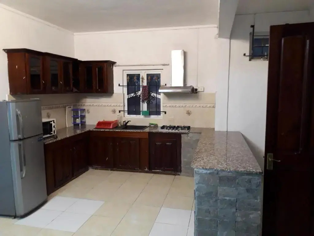 Sunny villa in Pereybere with private pool