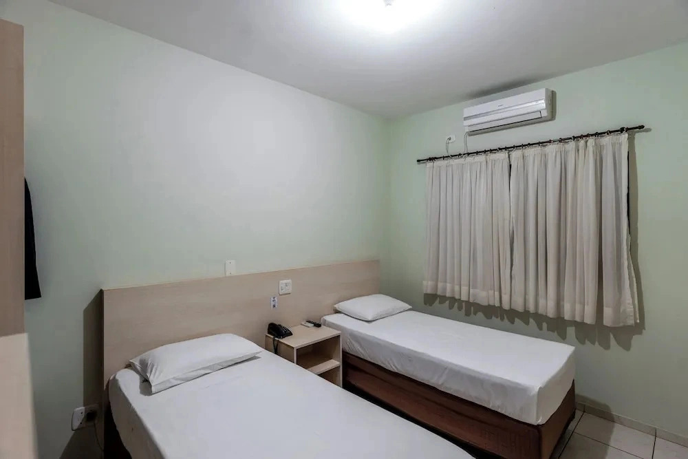 Romas Hotel