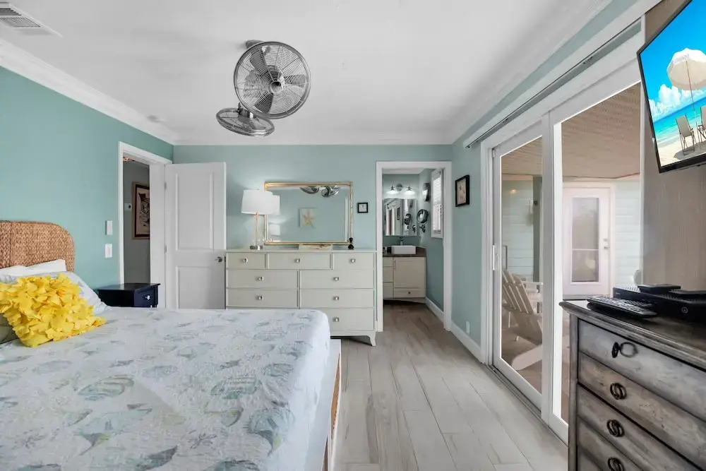 Coming Soon! Rest-a-shore Waterfront Home, New Private Pool 2 Bedroom Home by RedAwning