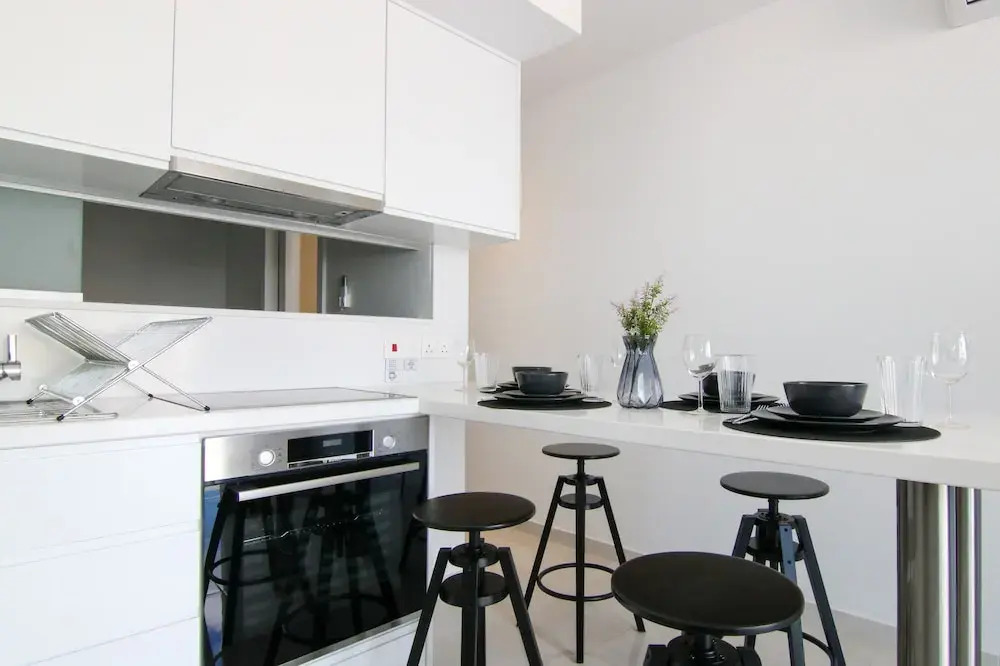 Phaedrus Living Seaside Luxury Flat Athina 108