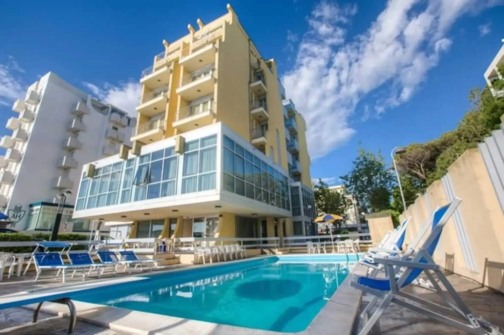Hotel Tilmar