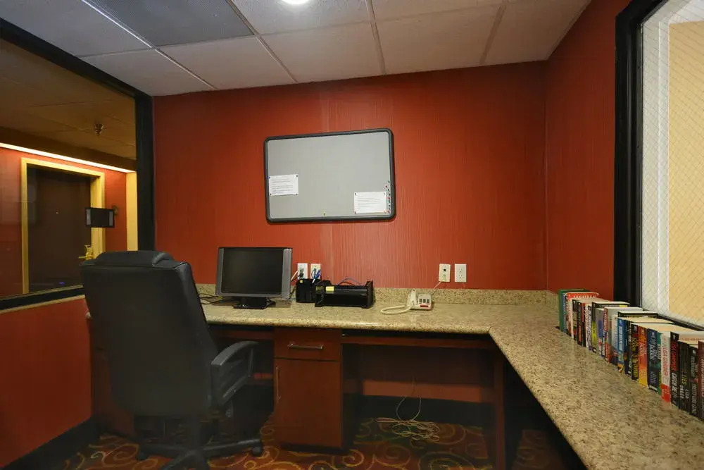 Comfort Inn & Suites