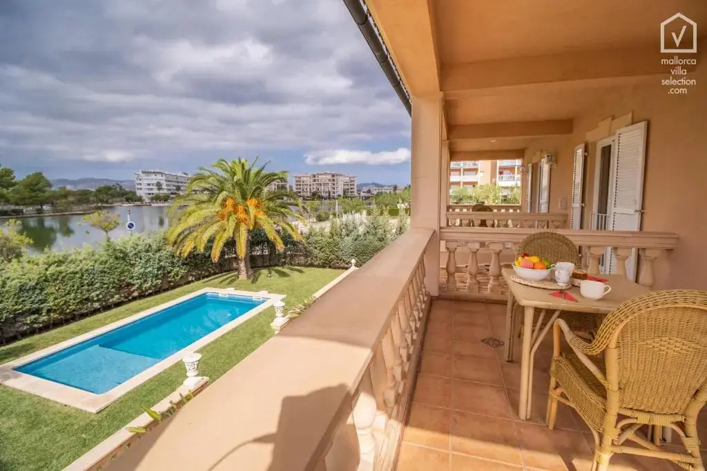 C335 Berna by Mallorca Villa Selection