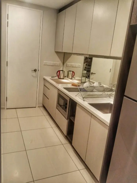The Robertson 5 by Cloverr Suites