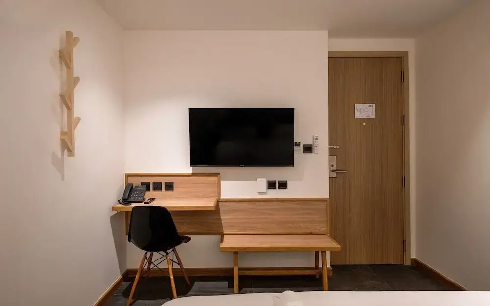 ZEN MASTER HOTEL