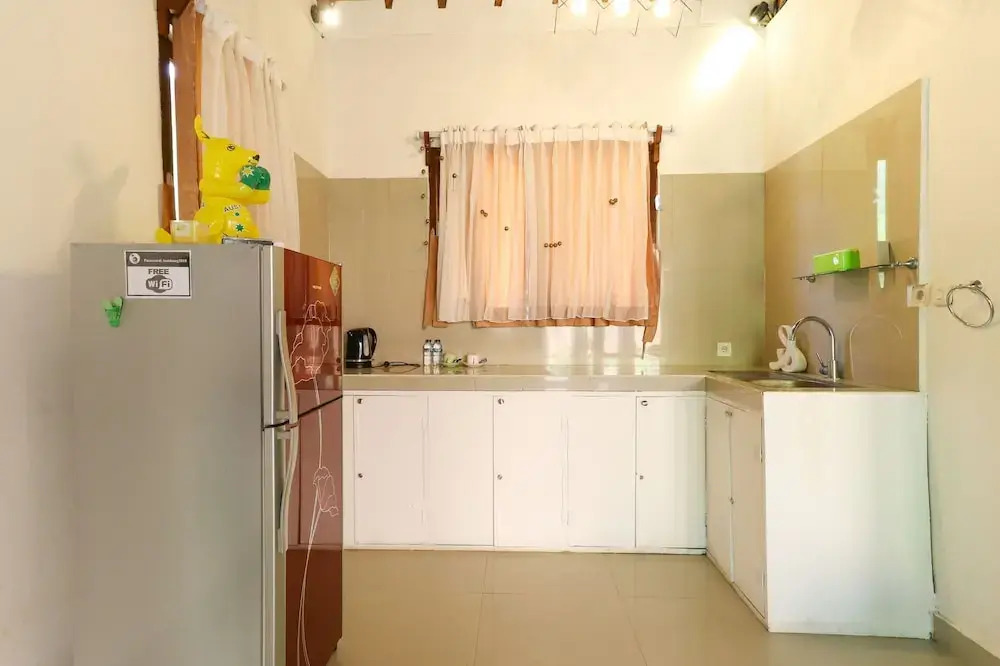 Manta Cottages with Sea View