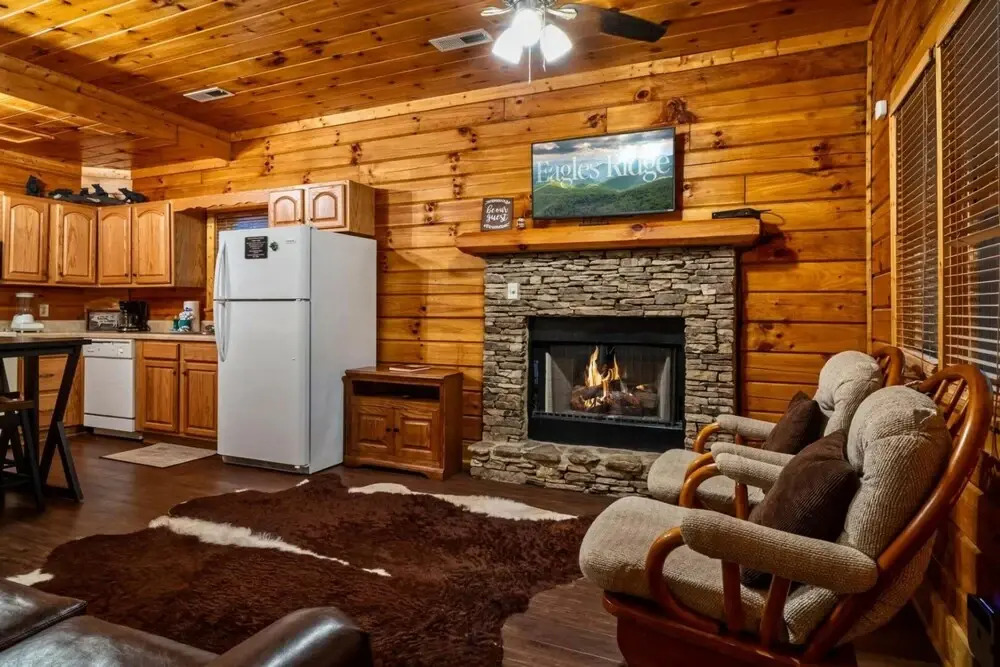 Squirrel's Retreat by Eagles Ridge Resort