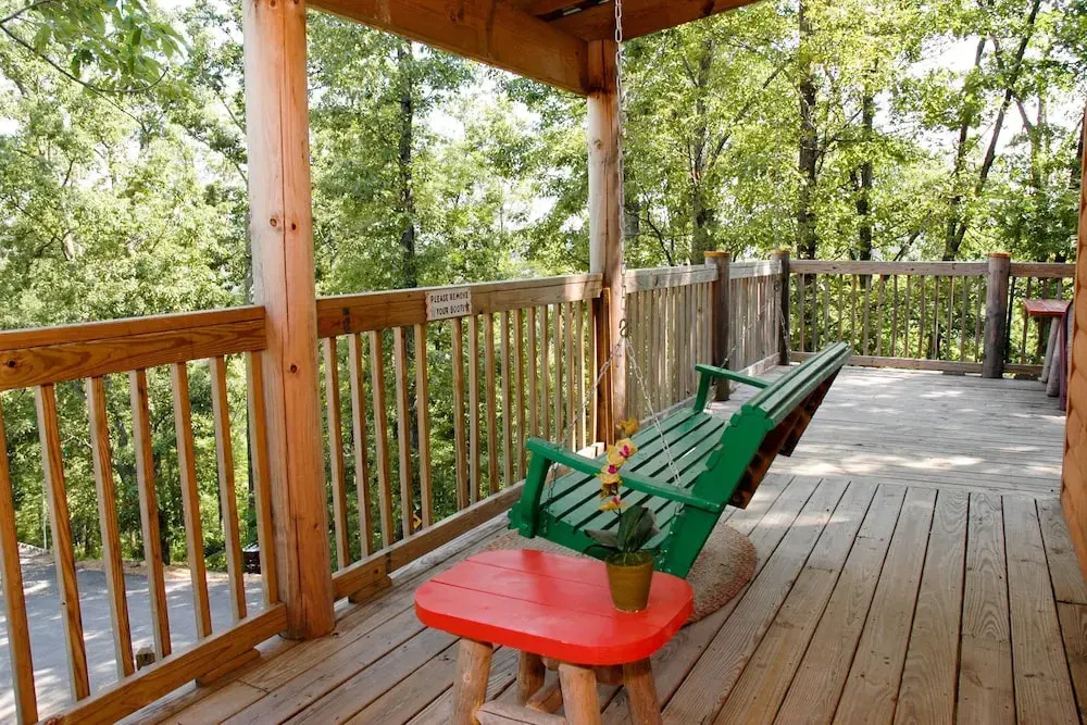 BEAR'S VIEW - 2 Br Cabin